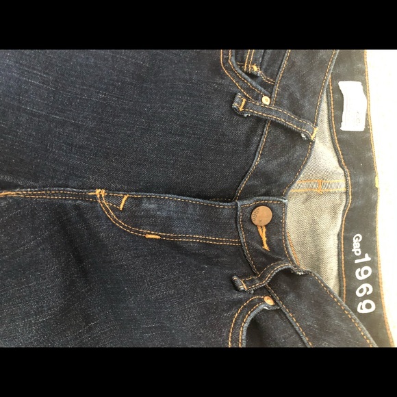 Gap Dark wash flare leg Jean - Picture 3 of 4